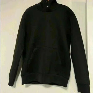 Nomad M by Craft & Flow Black Sleek long Sleeve Hoodie w/A Pocket
